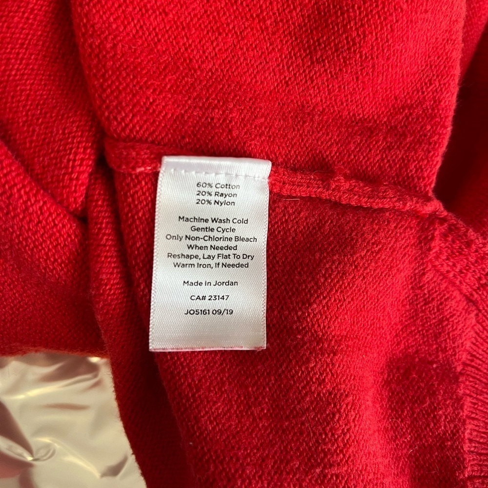 Red Sweater - Picture 6 of 7